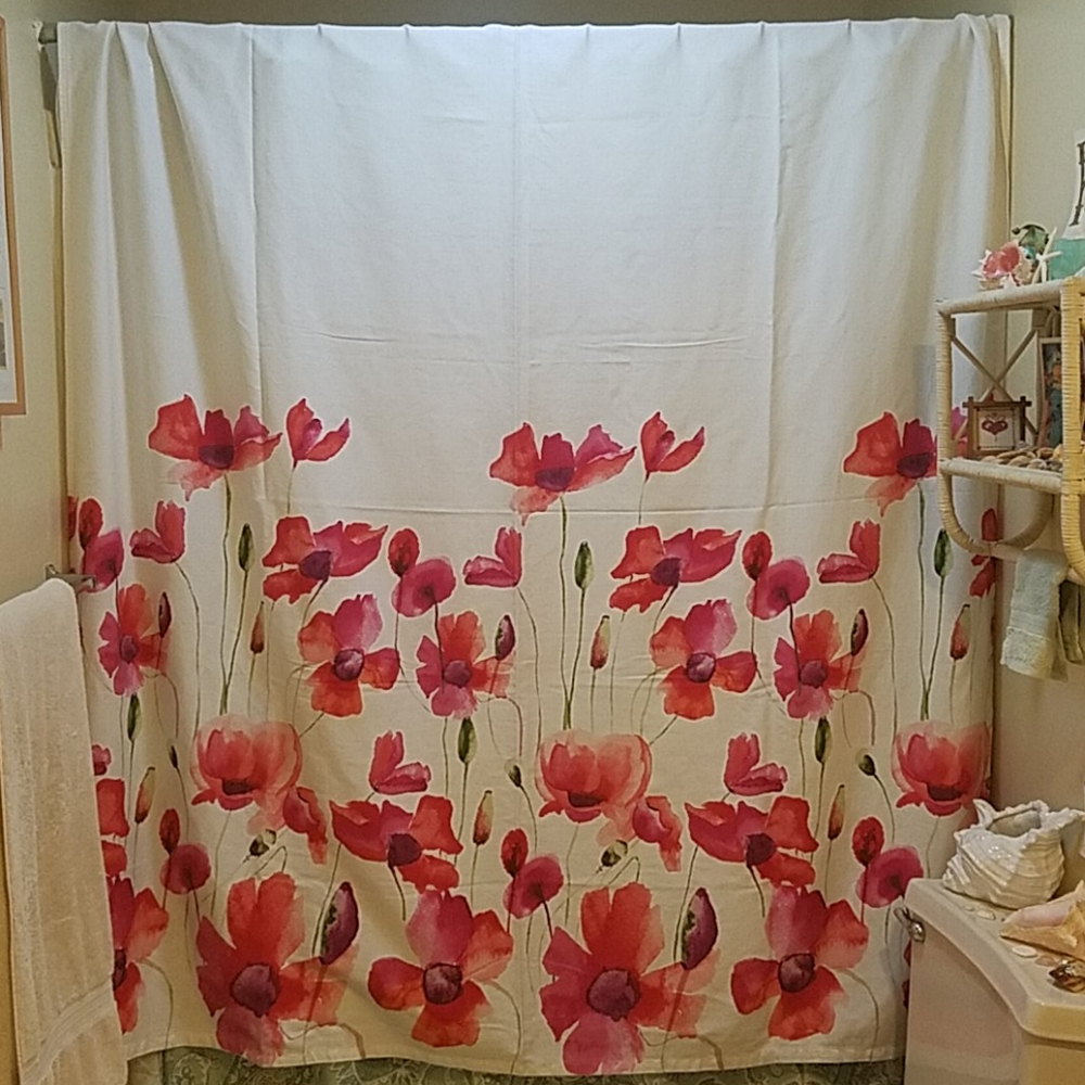 CARO white/red poppies cotton shower curtains